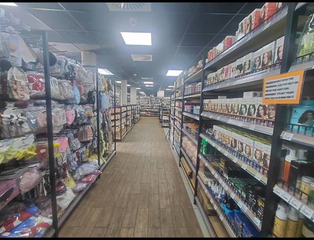 2,194M² RETAIL TO LET IN LONEHILL